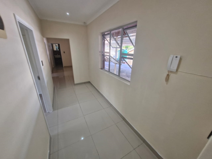 To Let 2 Bedroom Property for Rent in Malvern KwaZulu-Natal