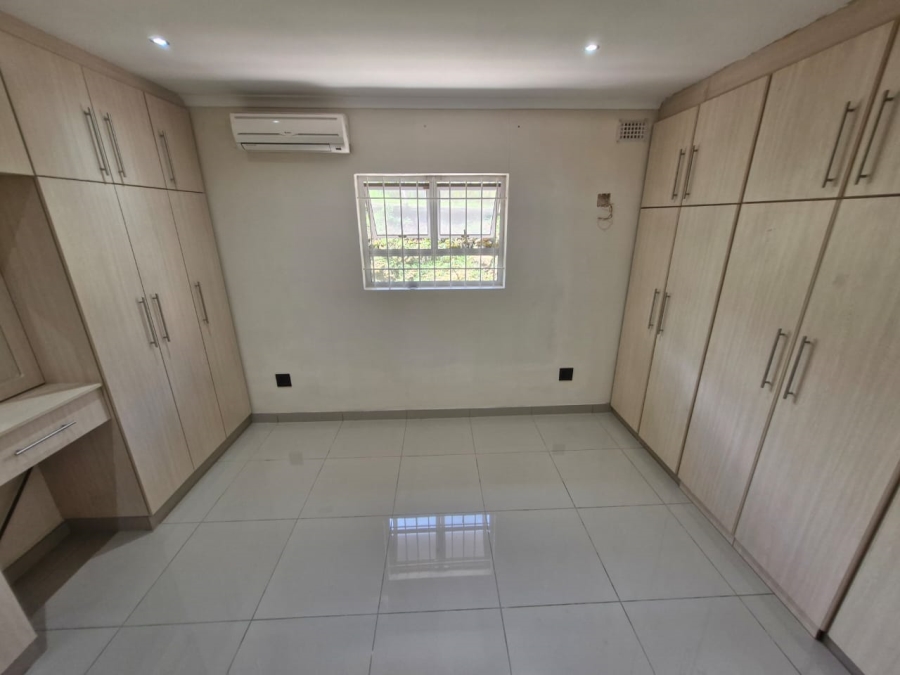 To Let 2 Bedroom Property for Rent in Malvern KwaZulu-Natal