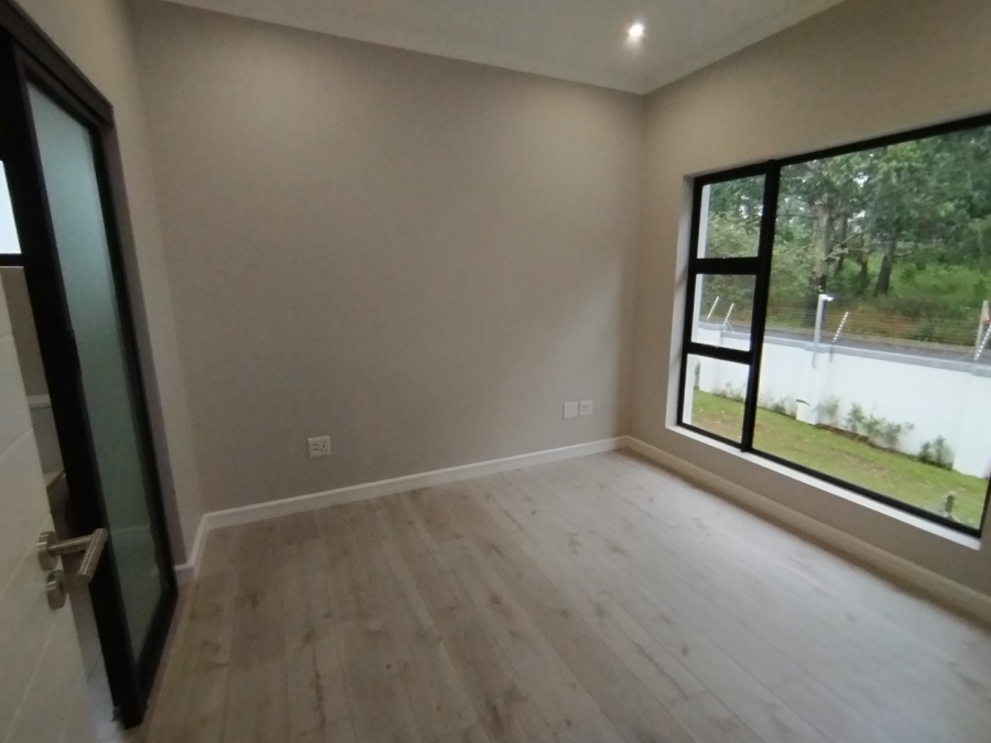 To Let 1 Bedroom Property for Rent in Emberton Estate KwaZulu-Natal