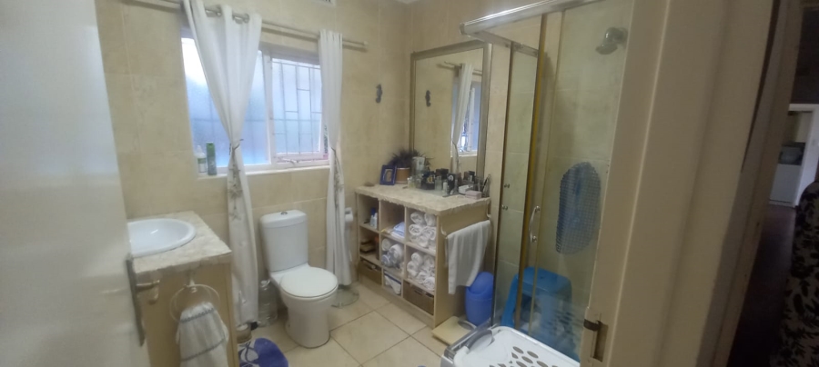 4 Bedroom Property for Sale in Umhlanga KwaZulu-Natal