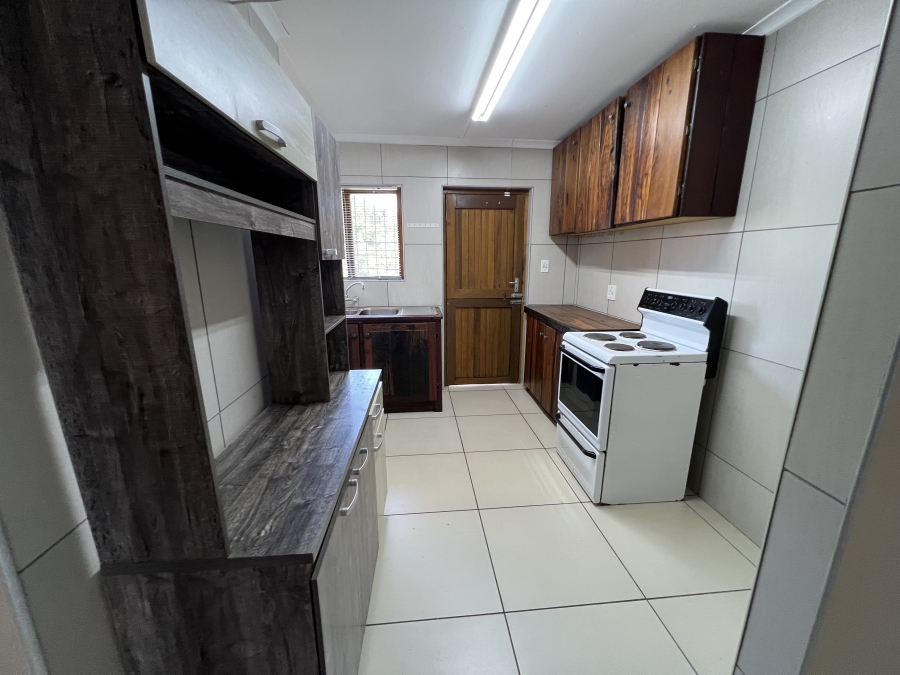 To Let 3 Bedroom Property for Rent in Uvongo KwaZulu-Natal