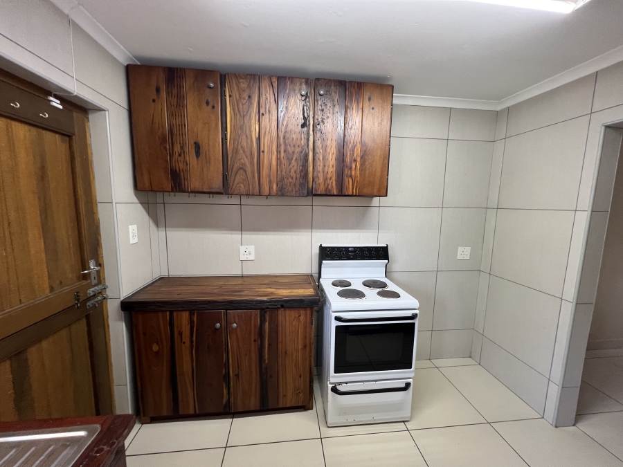 To Let 3 Bedroom Property for Rent in Uvongo KwaZulu-Natal