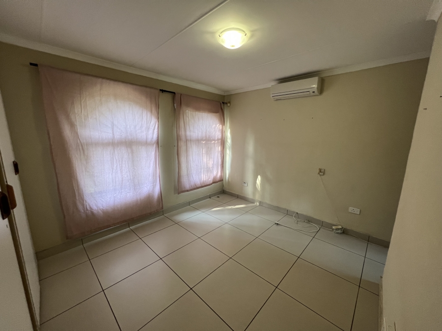 To Let 3 Bedroom Property for Rent in Uvongo KwaZulu-Natal