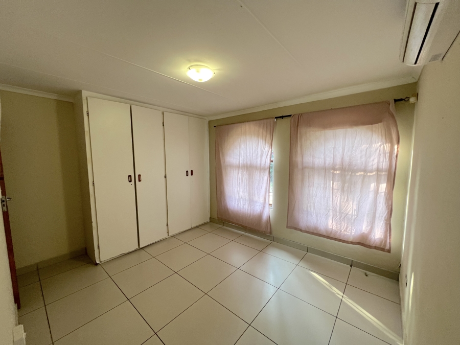 To Let 3 Bedroom Property for Rent in Uvongo KwaZulu-Natal