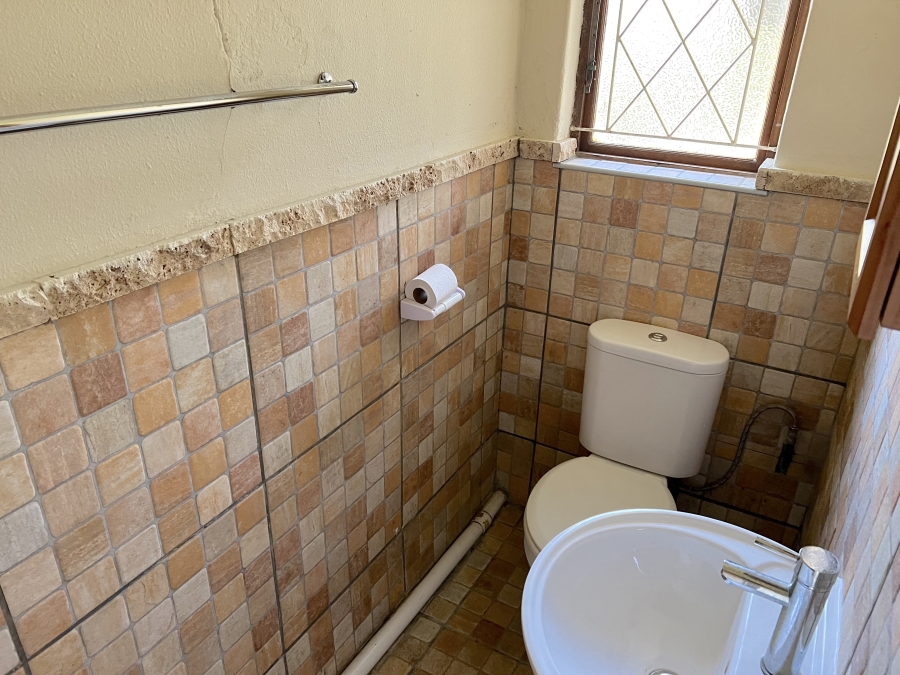 To Let 3 Bedroom Property for Rent in Uvongo KwaZulu-Natal