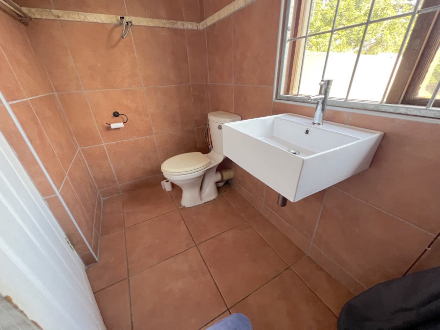 To Let 3 Bedroom Property for Rent in Uvongo KwaZulu-Natal