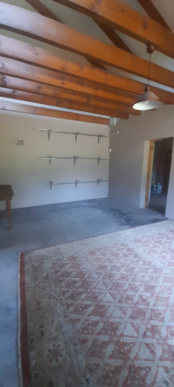 To Let 1 Bedroom Property for Rent in Scottsville KwaZulu-Natal