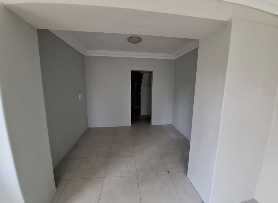 1 Bedroom Property for Sale in Bothas Hill KwaZulu-Natal