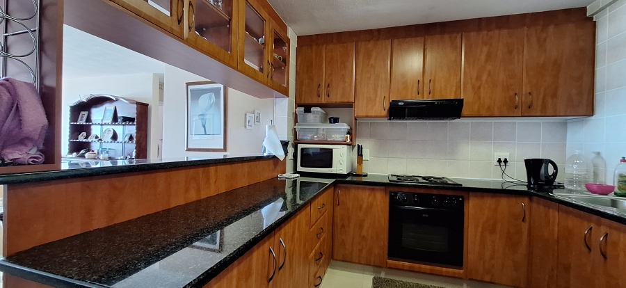 To Let 3 Bedroom Property for Rent in Amanzimtoti KwaZulu-Natal