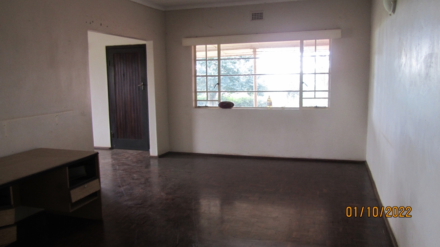 To Let 4 Bedroom Property for Rent in Mpophomeni KwaZulu-Natal