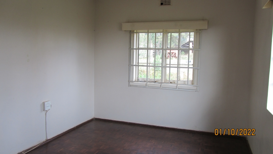 To Let 4 Bedroom Property for Rent in Mpophomeni KwaZulu-Natal