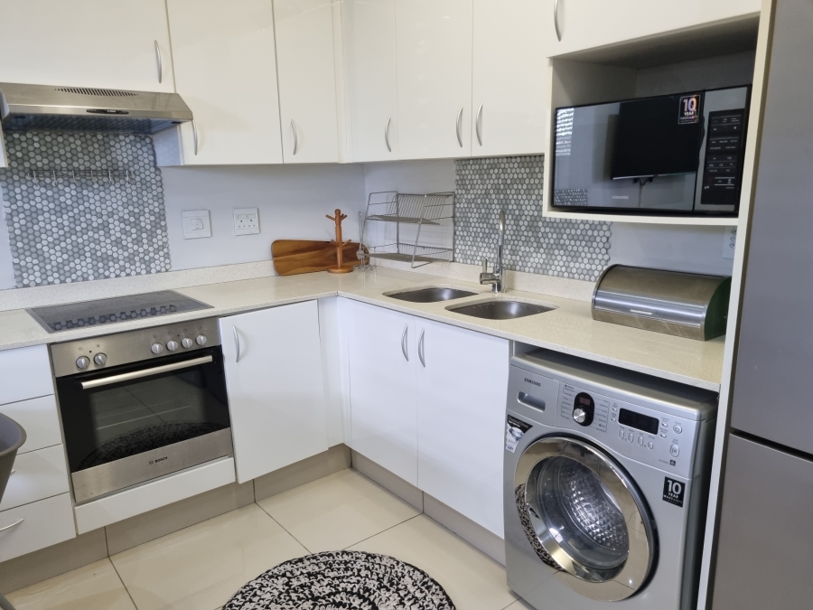 1 Bedroom Property for Sale in New Town Centre KwaZulu-Natal