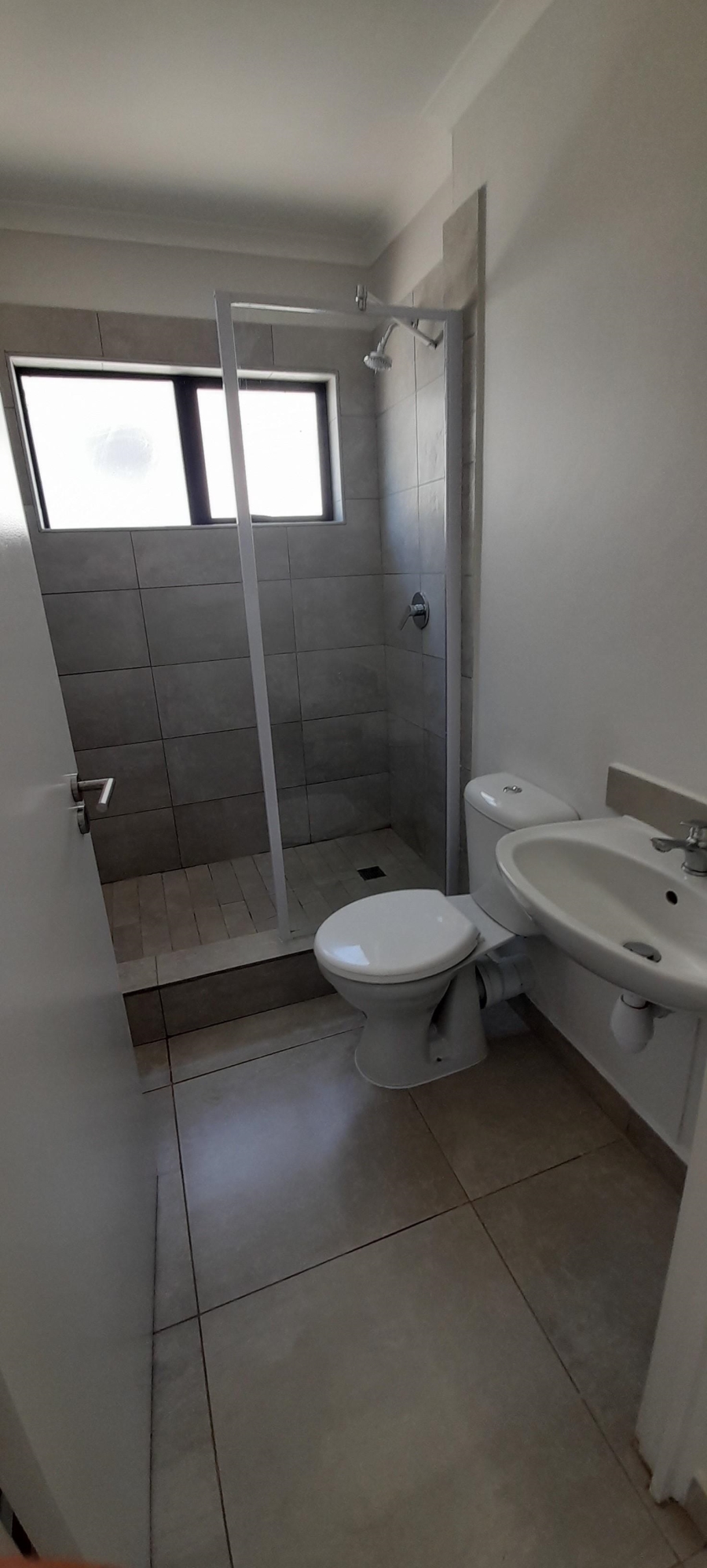 To Let 2 Bedroom Property for Rent in Hayfields KwaZulu-Natal