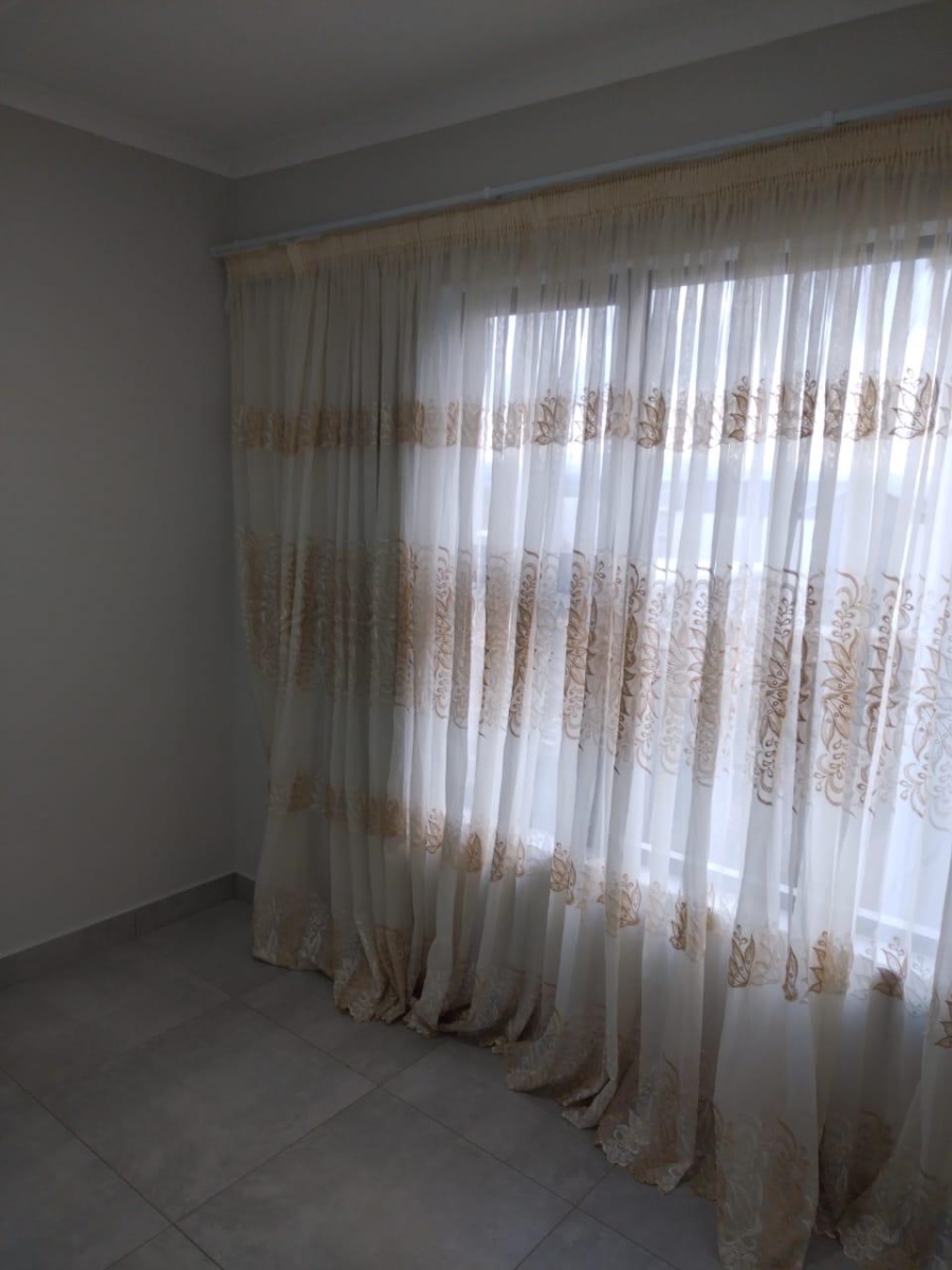 To Let 2 Bedroom Property for Rent in Hayfields KwaZulu-Natal