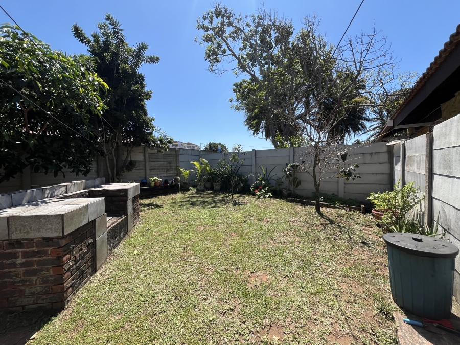 To Let 4 Bedroom Property for Rent in Shelly Beach KwaZulu-Natal