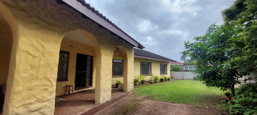 To Let 4 Bedroom Property for Rent in Shelly Beach KwaZulu-Natal