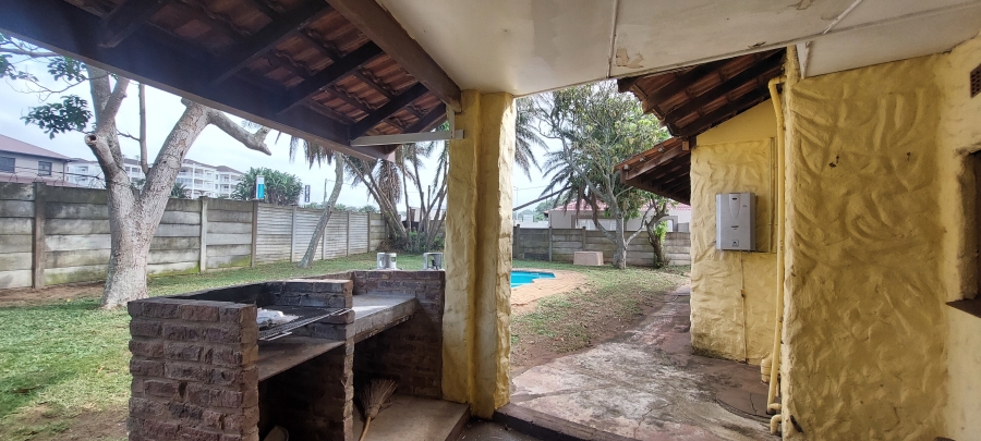 To Let 4 Bedroom Property for Rent in Shelly Beach KwaZulu-Natal