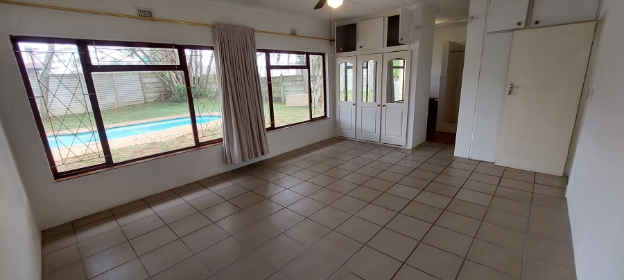 To Let 4 Bedroom Property for Rent in Shelly Beach KwaZulu-Natal