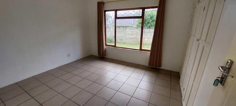 To Let 4 Bedroom Property for Rent in Shelly Beach KwaZulu-Natal