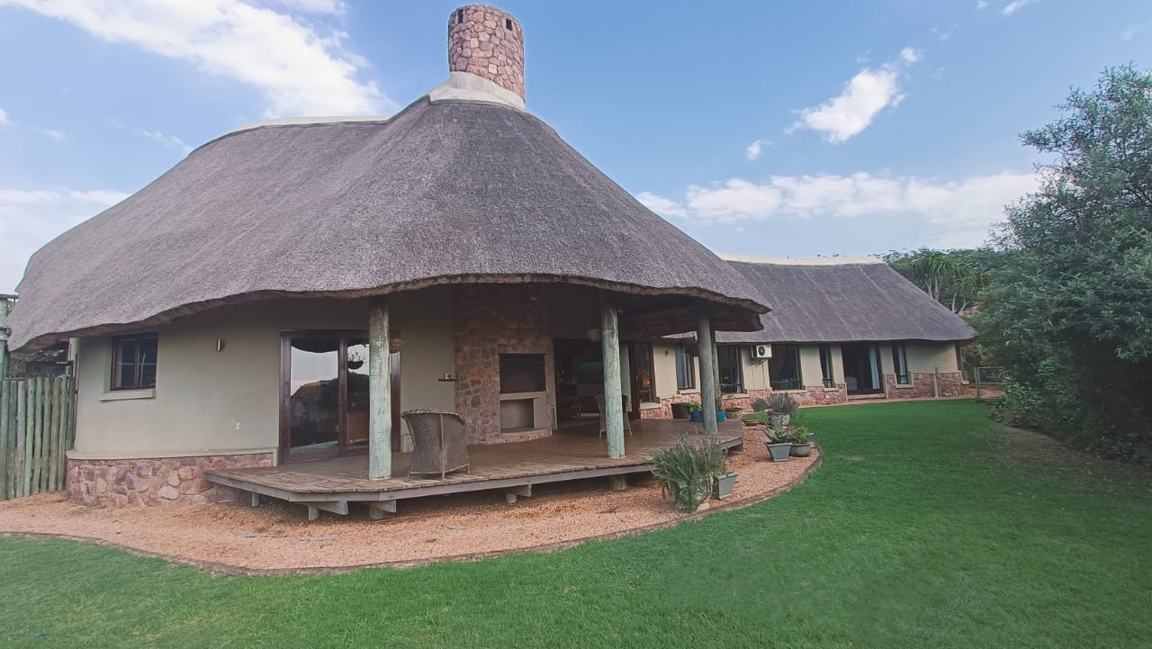 4 Bedroom Property for Sale in Phezulu KwaZulu-Natal