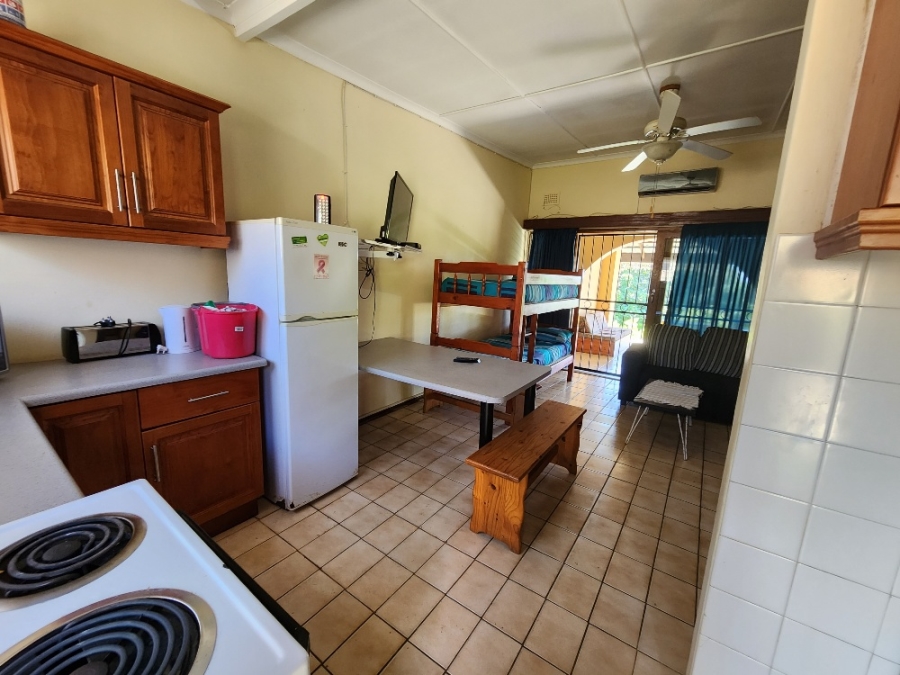 1 Bedroom Property for Sale in Anerley KwaZulu-Natal