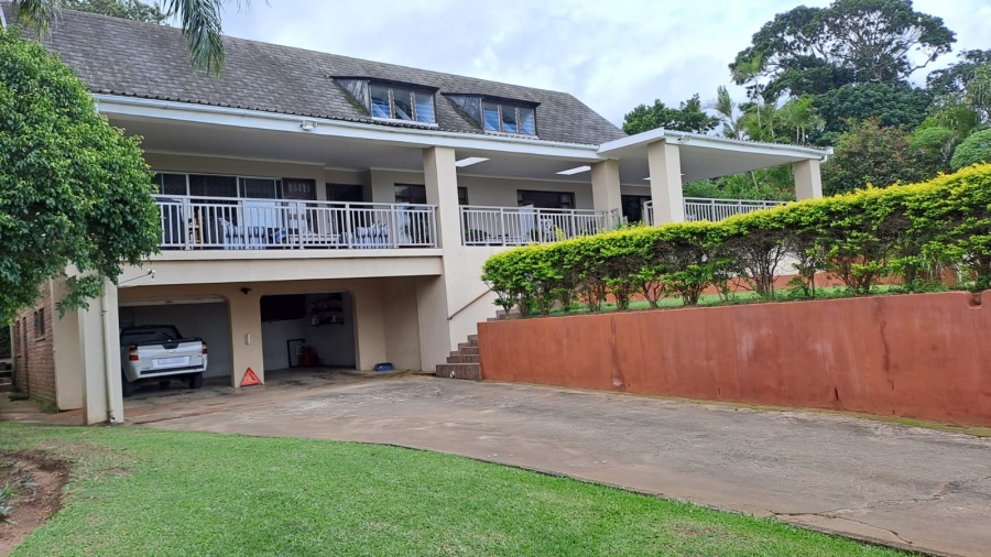 5 Bedroom Property for Sale in Umtentweni KwaZulu-Natal