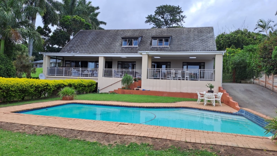 5 Bedroom Property for Sale in Umtentweni KwaZulu-Natal