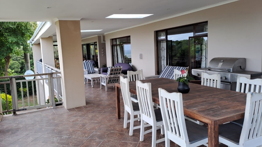 5 Bedroom Property for Sale in Umtentweni KwaZulu-Natal