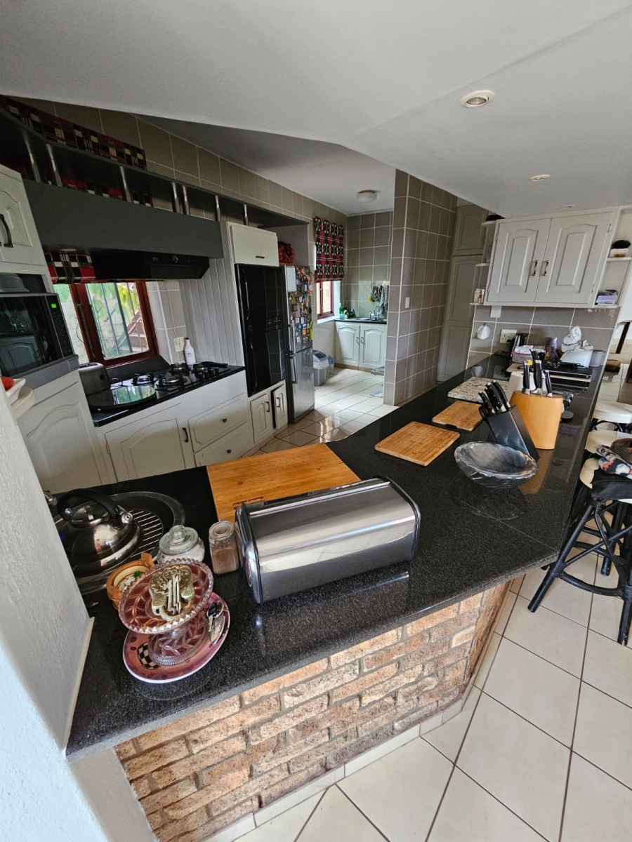 5 Bedroom Property for Sale in Ramsgate KwaZulu-Natal