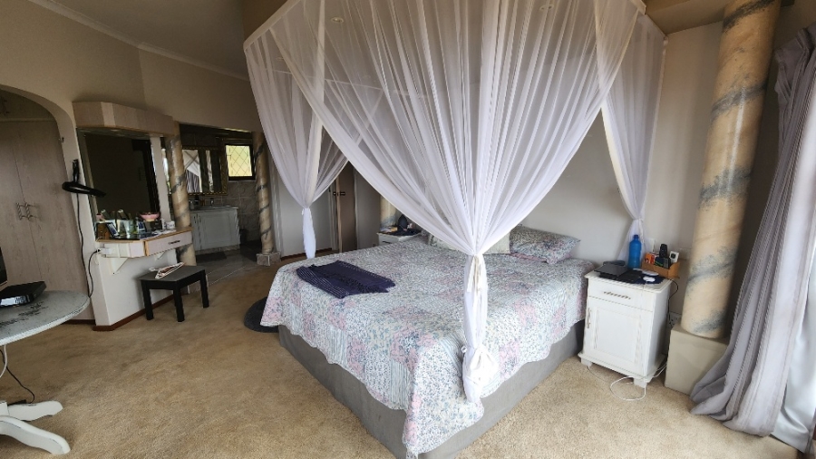 5 Bedroom Property for Sale in Ramsgate KwaZulu-Natal