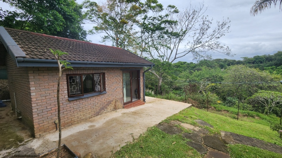 3 Bedroom Property for Sale in Umtentweni KwaZulu-Natal