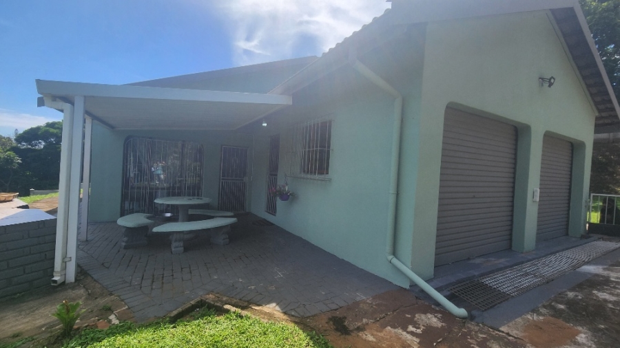 6 Bedroom Property for Sale in Umzumbe KwaZulu-Natal