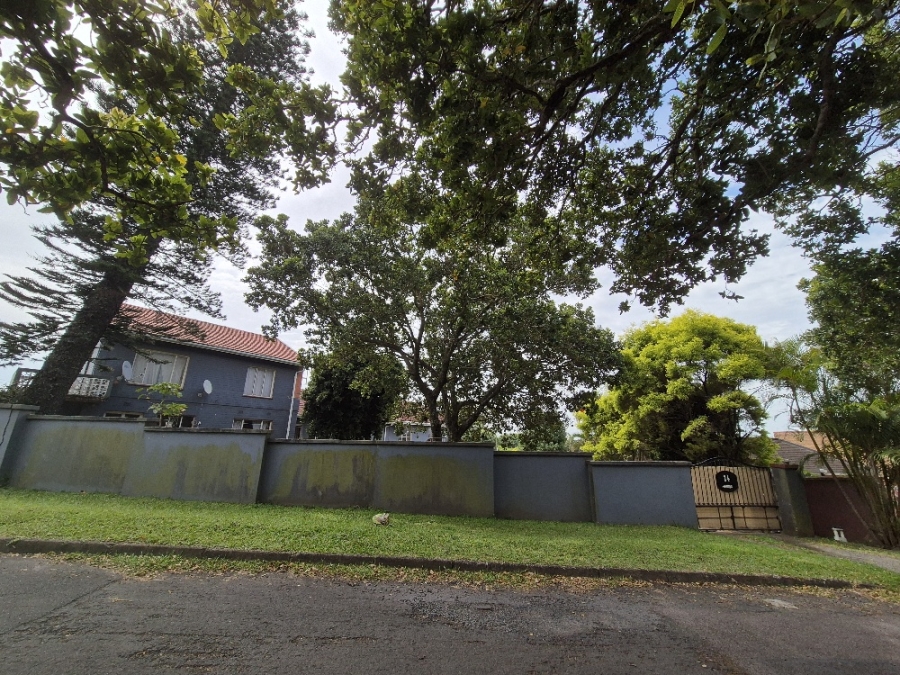 8 Bedroom Property for Sale in Uvongo KwaZulu-Natal