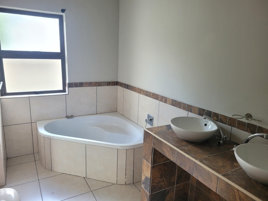 4 Bedroom Property for Sale in Shelly Beach KwaZulu-Natal