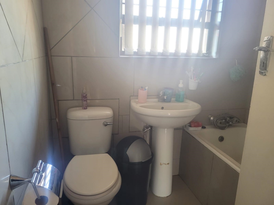 2 Bedroom Property for Sale in Margate KwaZulu-Natal