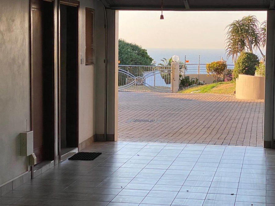 5 Bedroom Property for Sale in Oslo Beach KwaZulu-Natal