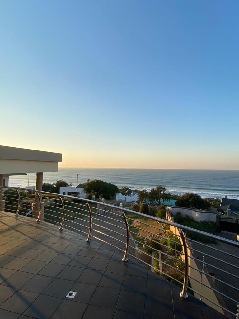 5 Bedroom Property for Sale in Oslo Beach KwaZulu-Natal