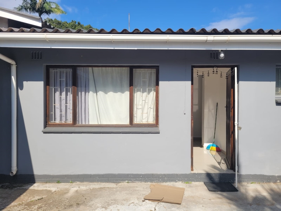 5 Bedroom Property for Sale in St Michaels On Sea KwaZulu-Natal