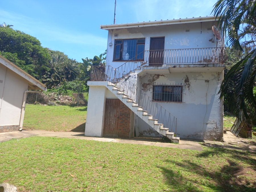 8 Bedroom Property for Sale in Oslo Beach KwaZulu-Natal