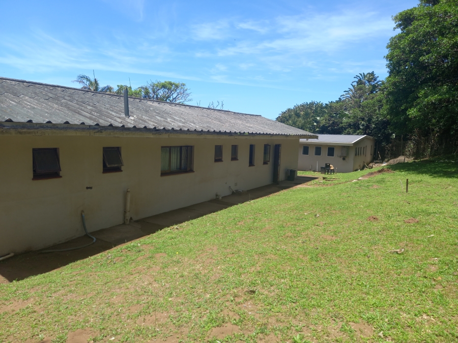 8 Bedroom Property for Sale in Oslo Beach KwaZulu-Natal