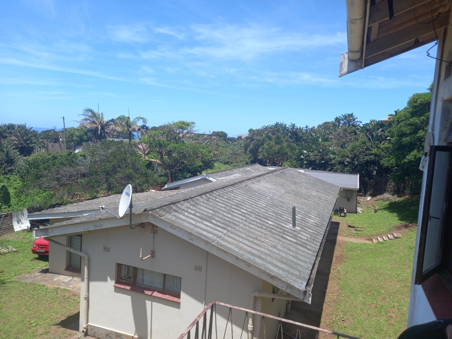 8 Bedroom Property for Sale in Oslo Beach KwaZulu-Natal