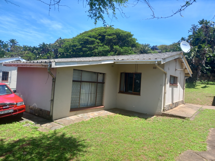 8 Bedroom Property for Sale in Oslo Beach KwaZulu-Natal