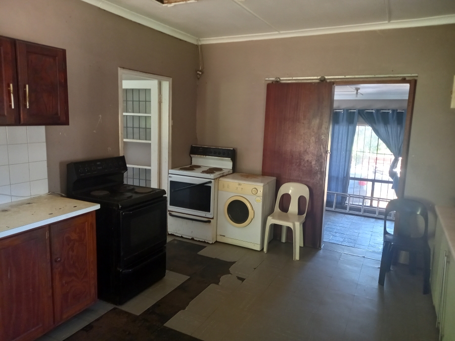 8 Bedroom Property for Sale in Oslo Beach KwaZulu-Natal