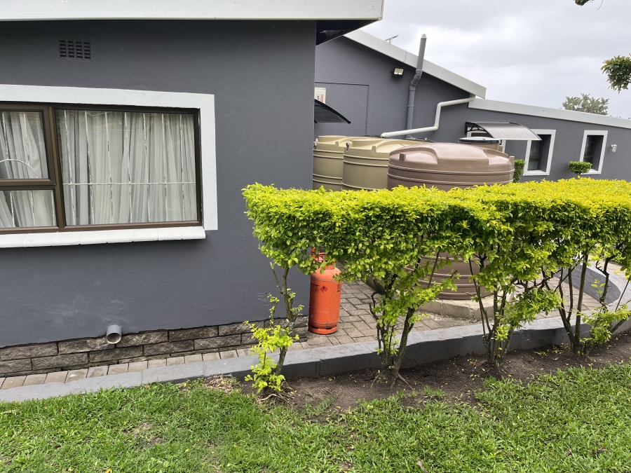 4 Bedroom Property for Sale in Palm Beach KwaZulu-Natal