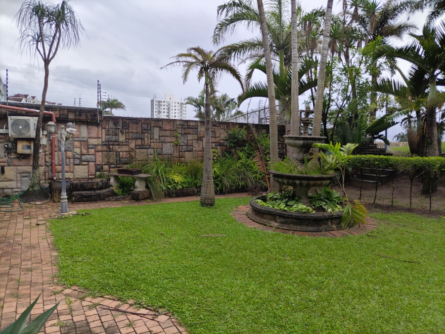 4 Bedroom Property for Sale in Beacon Rocks KwaZulu-Natal