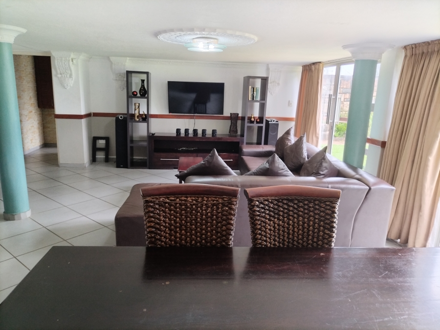 4 Bedroom Property for Sale in Beacon Rocks KwaZulu-Natal