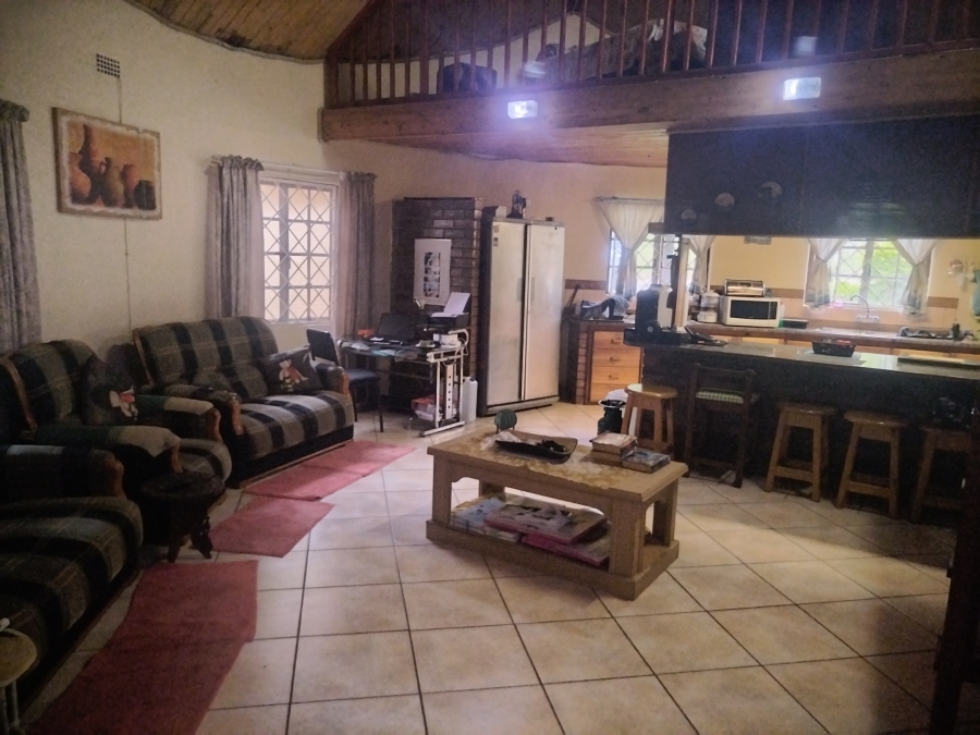 2 Bedroom Property for Sale in Umtentweni KwaZulu-Natal