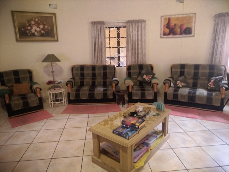 2 Bedroom Property for Sale in Umtentweni KwaZulu-Natal