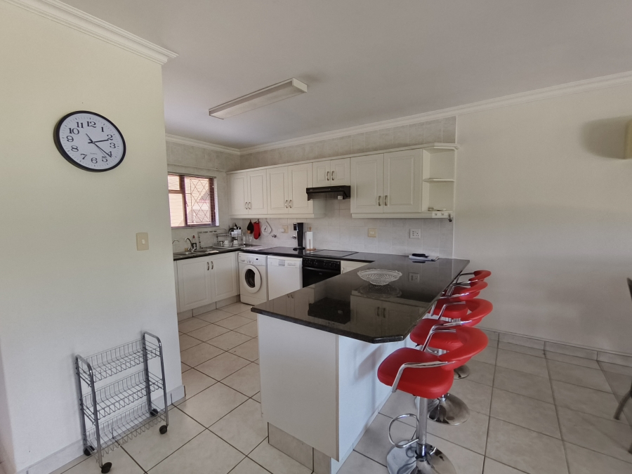 4 Bedroom Property for Sale in Uvongo Beach KwaZulu-Natal