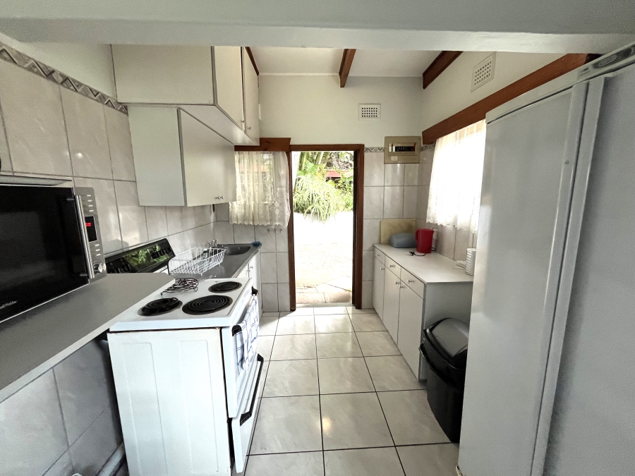 2 Bedroom Property for Sale in Anerley KwaZulu-Natal